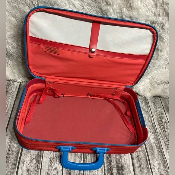 VINTAGE Where’s Waldo? Kids Suitcase Minor Flaws/Damage As Pictured Rare HTF 90s
